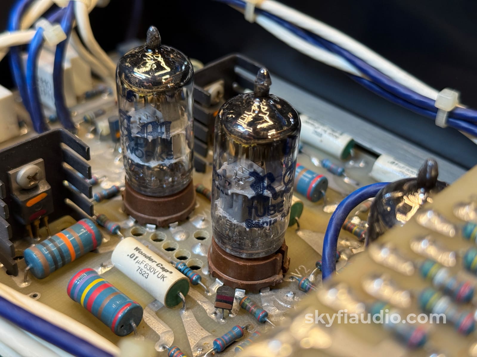 Audio Research SP 11 MKII Vintage Hybrid Preamp Serviced Preamplifier