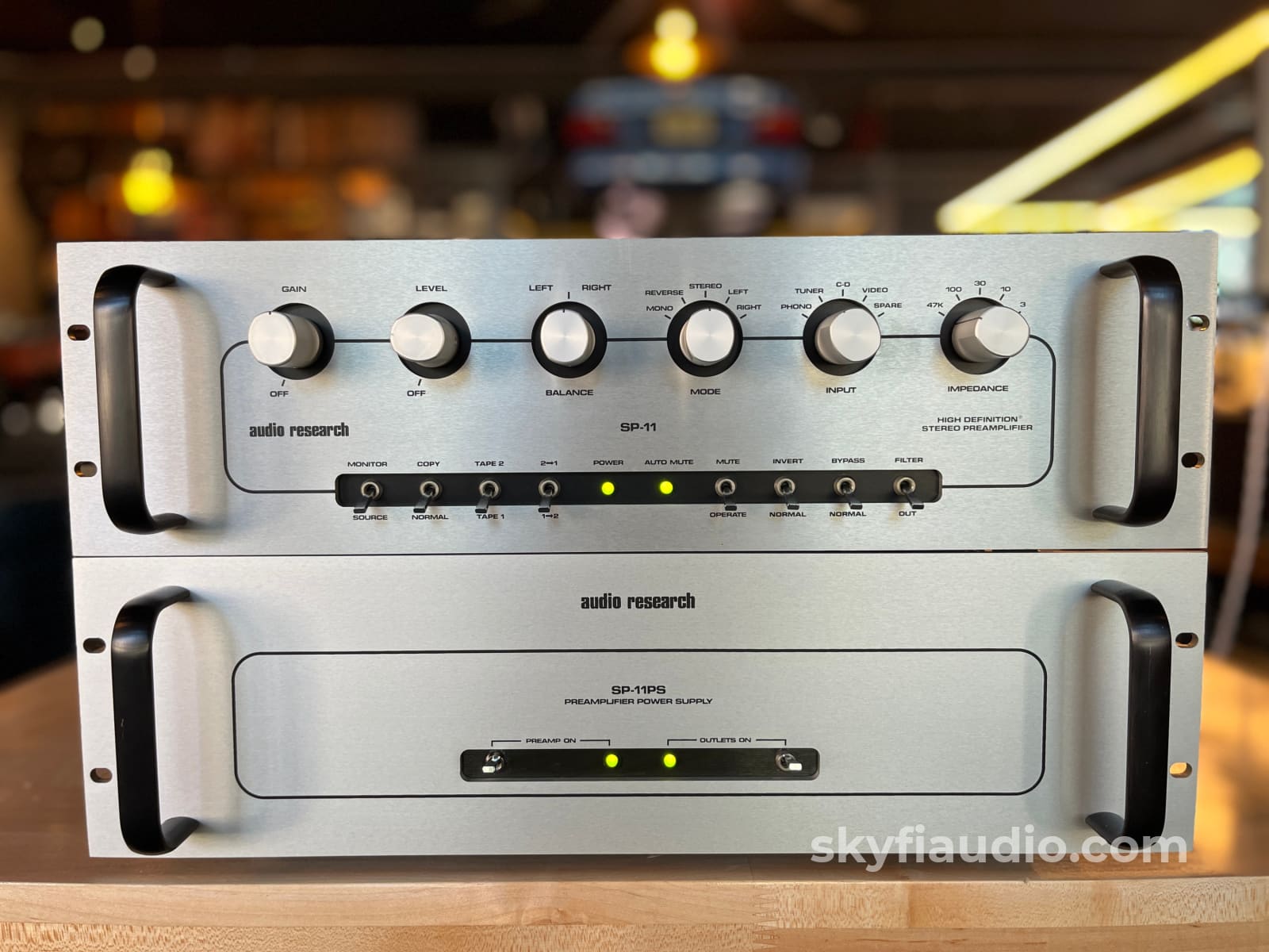 Audio Research SP 11 MKII Vintage Hybrid Preamp Serviced Preamplifier