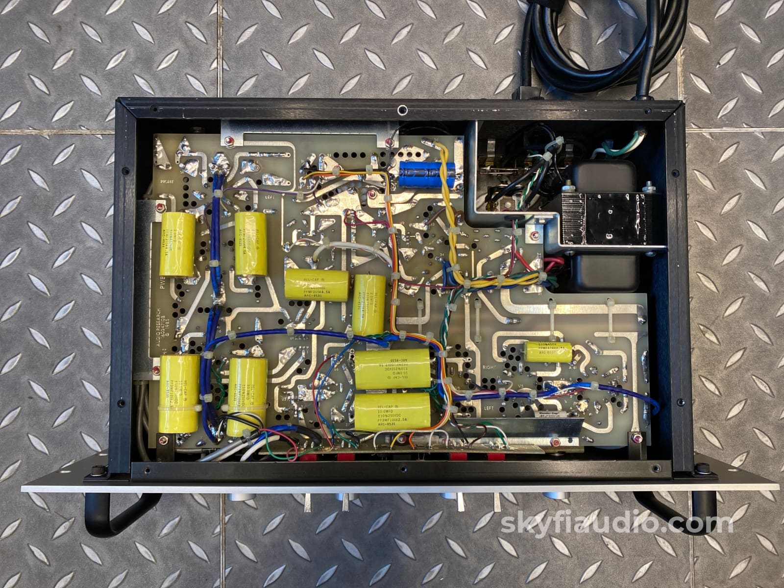 Audio Research Sp8 Vintage Tube Preamplifier - Serviced