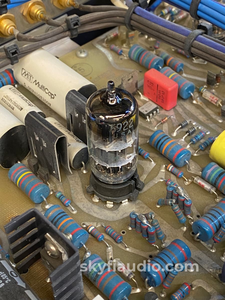 Audio Research Sp9 Mkiii Tube Preamp With Phono Preamplifier