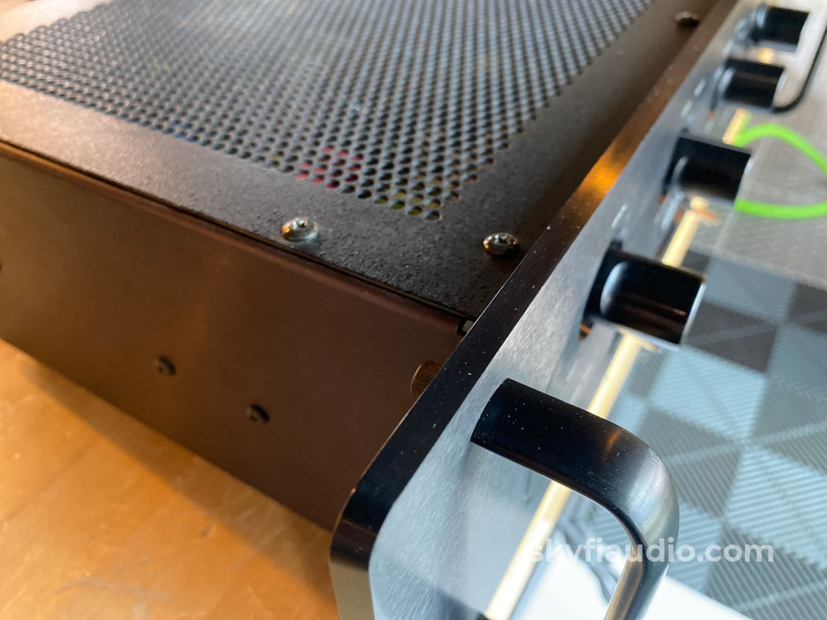 Audio Research Sp9 Mkiii Tube Preamp With Phono Preamplifier