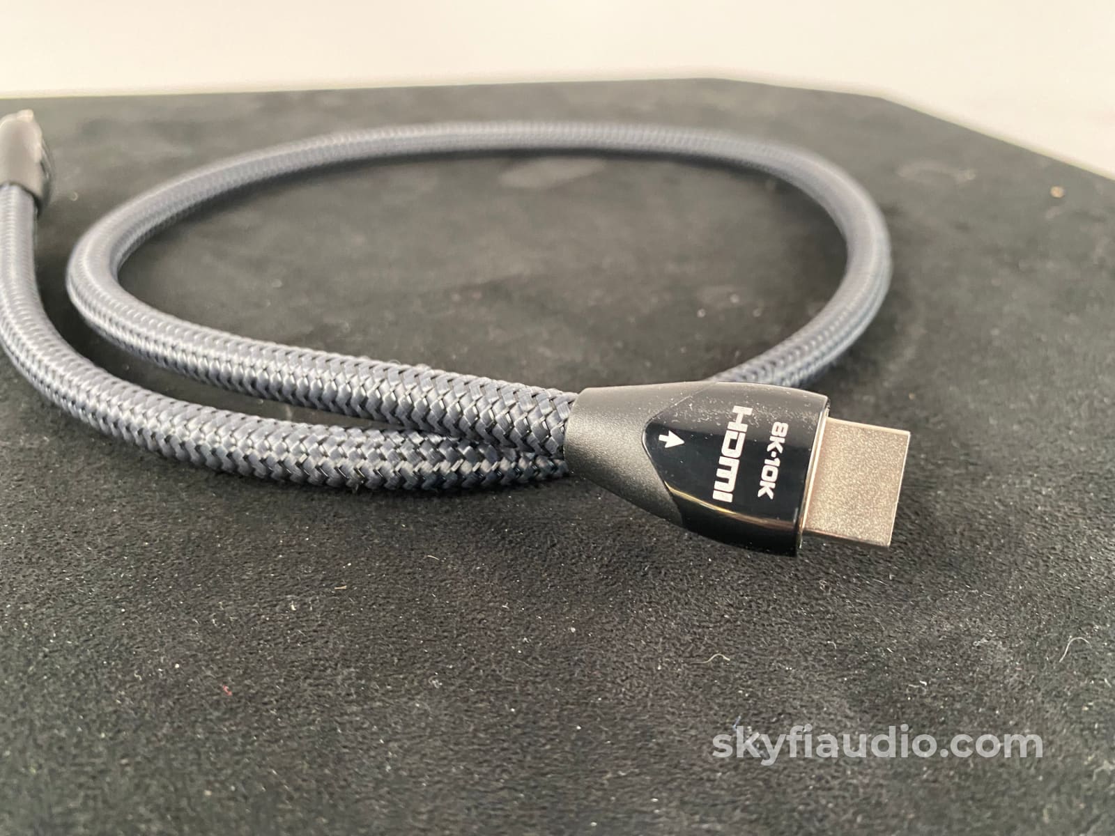 AudioQuest Carbon 48 HDMI Cable - 48 Gbps Bandwidth, 10K and Hi-Res Au