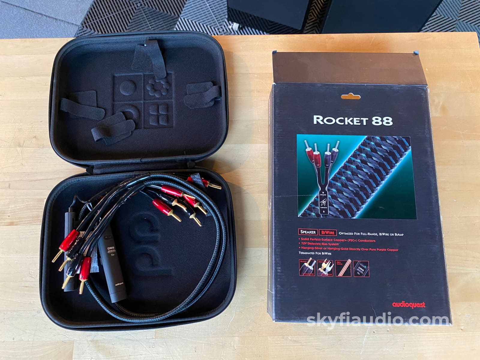 Audioquest Rocket 88 Bi-Wire Speaker Cable Pair With 72V Dbs - 3Ft Cables