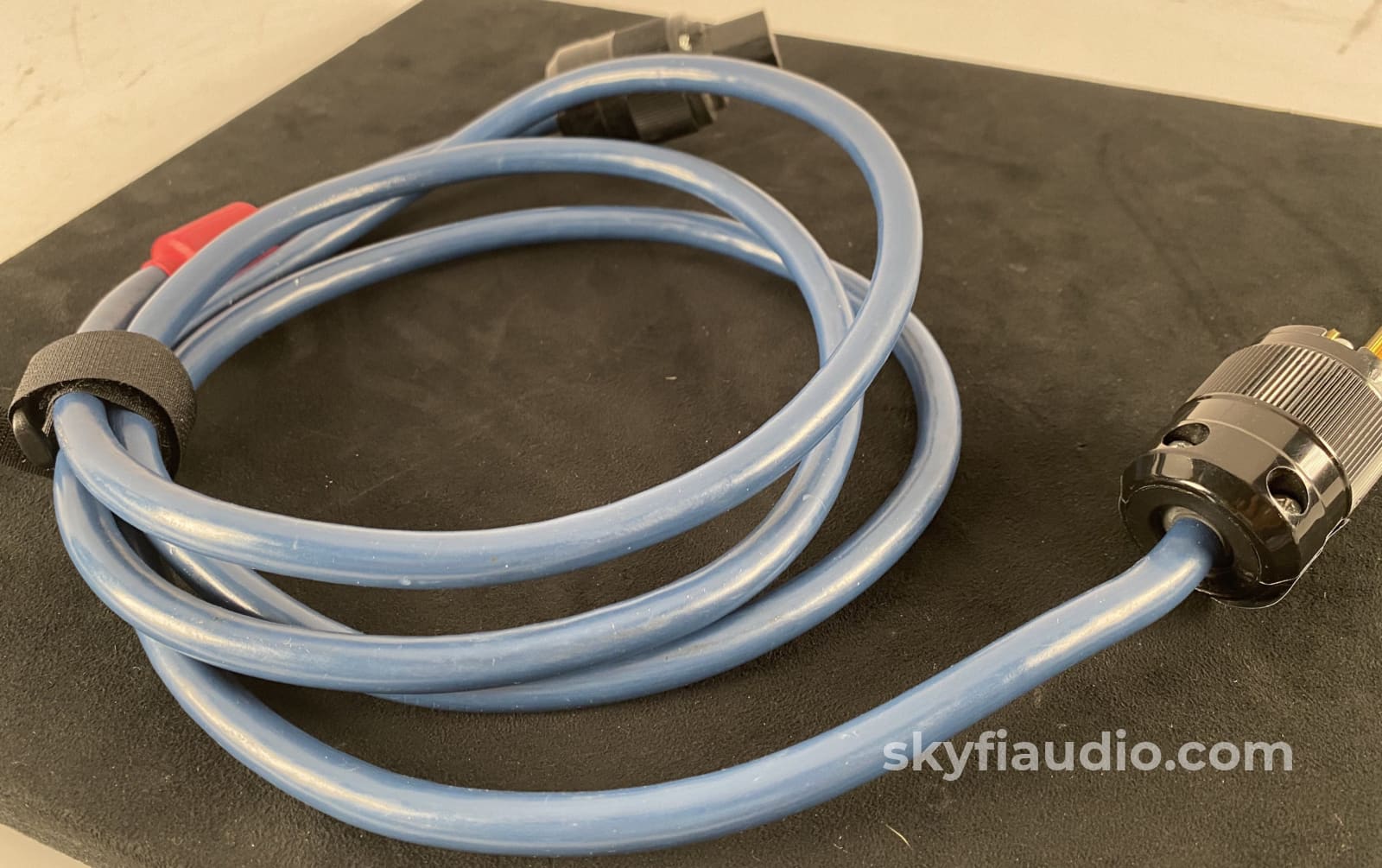 Audioquest Vintage Power Cable With Rf Stopper - 15A 2M Cables