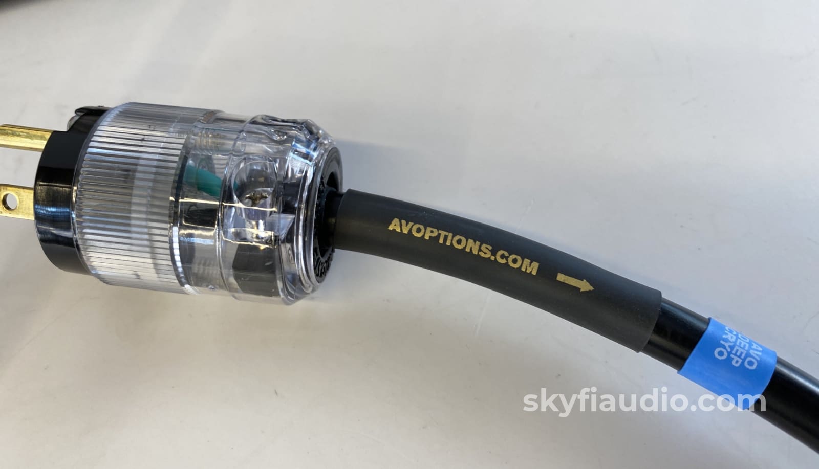 Av Options Ultra-Hbl - Plus 3 Xtibia Deep-Cryo Power Cords Conditioner