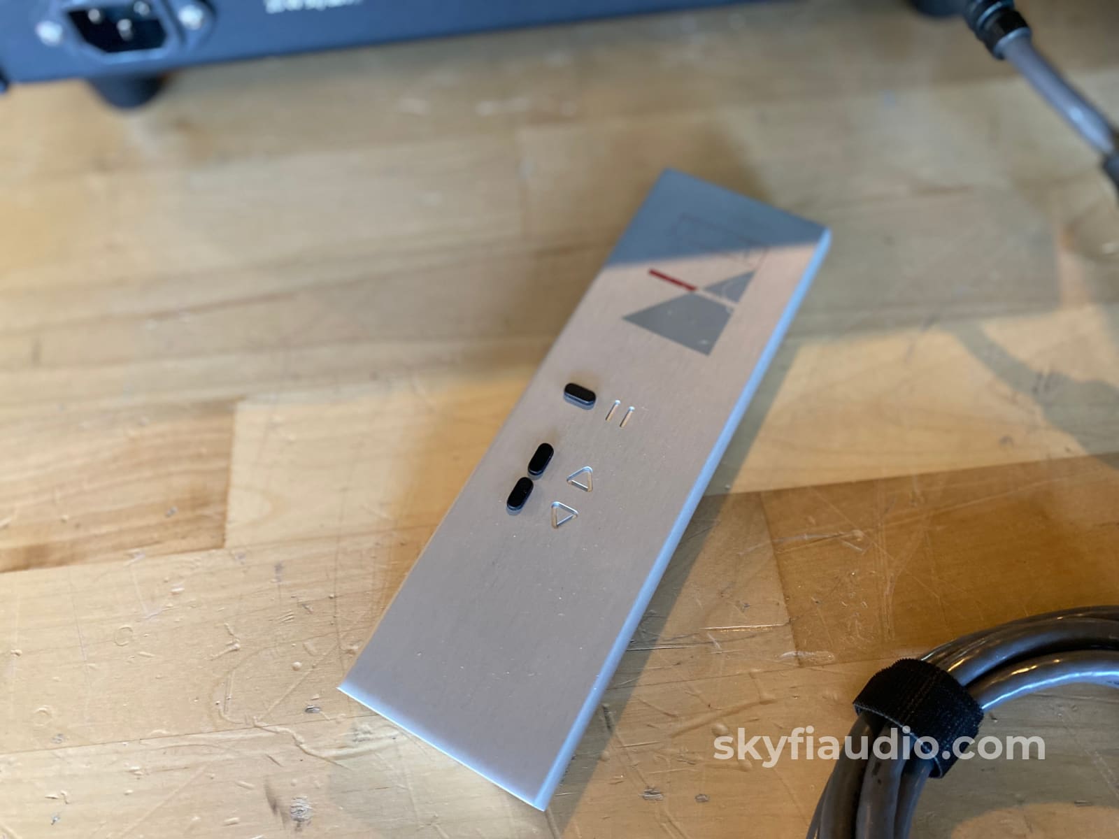 Ayre K1 Preamp With Phono Power Supply And Remote (220V Version) Rec0T1O0Myntes6Nd