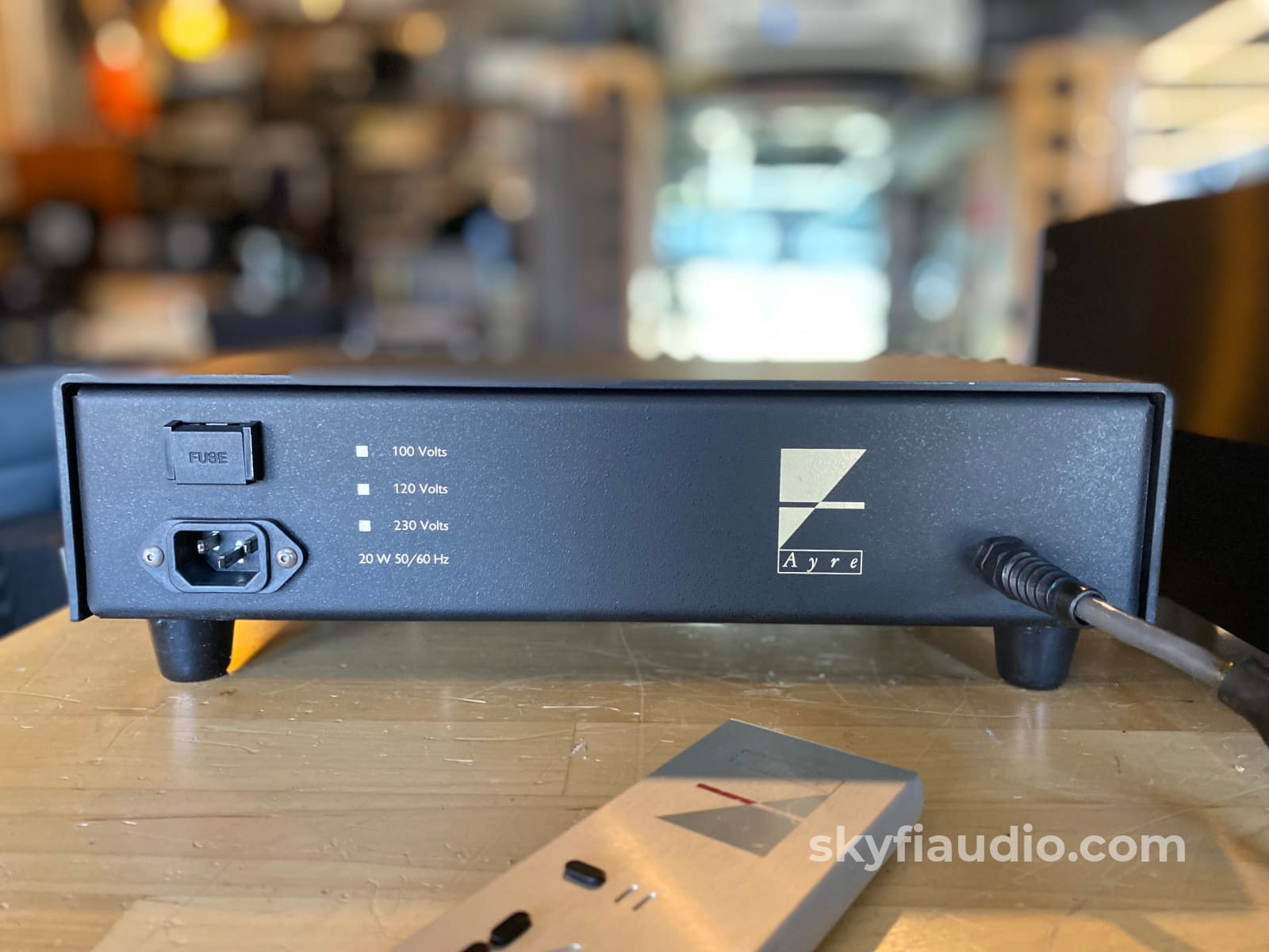 Ayre K1 Preamp With Phono Power Supply And Remote (220V Version) Rec0T1O0Myntes6Nd