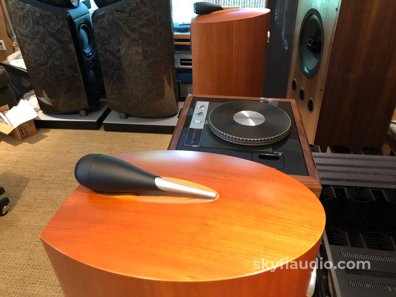 B&W (Bowers And Wilkins) Nautilus 803 Speakers In Cherry