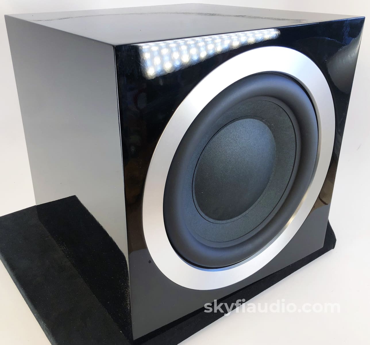 B&W (Bowers & Wilkins) Asw10 Cm S2 Subwoofer (S2 Is The Later Version) - In Gloss Black Speakers