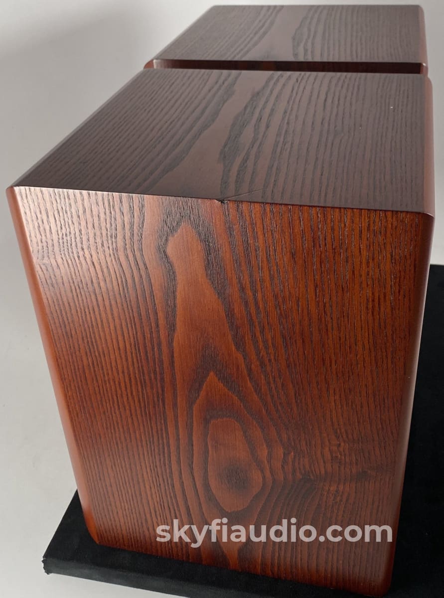 B&W (Bowers & Wilkins) Cdm 2 Bookshelf Speakers - Very Desirable Cherry