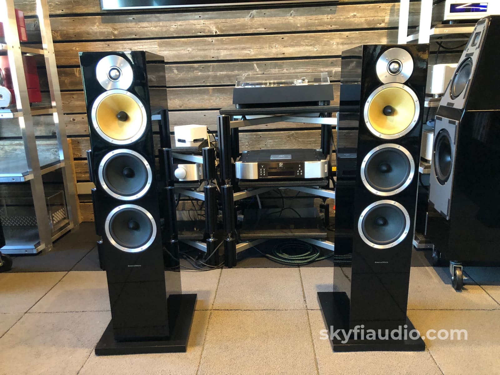 B&W (Bowers & Wilkins) CM9 Floorstanding Speakers In Gloss Black