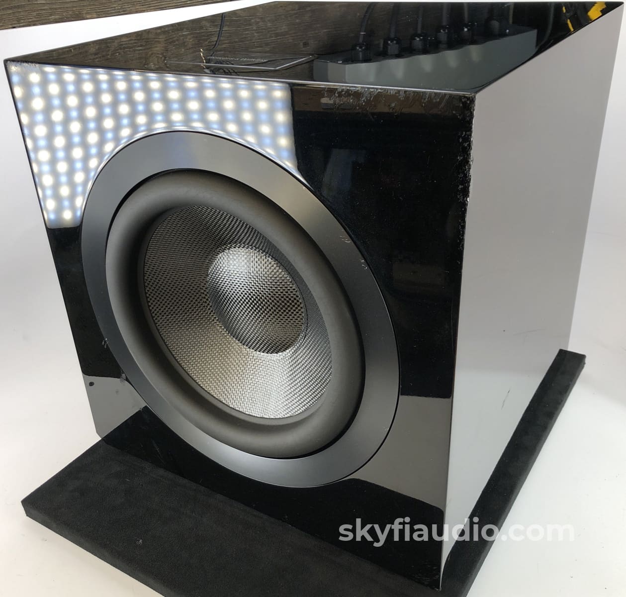 B&W (Bowers & Wilkins) Db4S Subwoofer - Latest Model Bluetooth Speakers