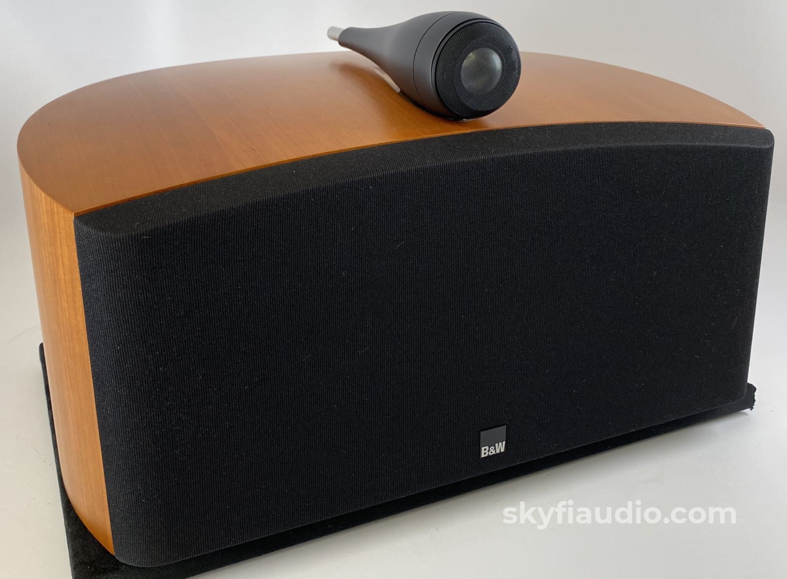 B&W (Bowers & Wilkins) Htm4S Center Channel Speaker In Cherry Speakers