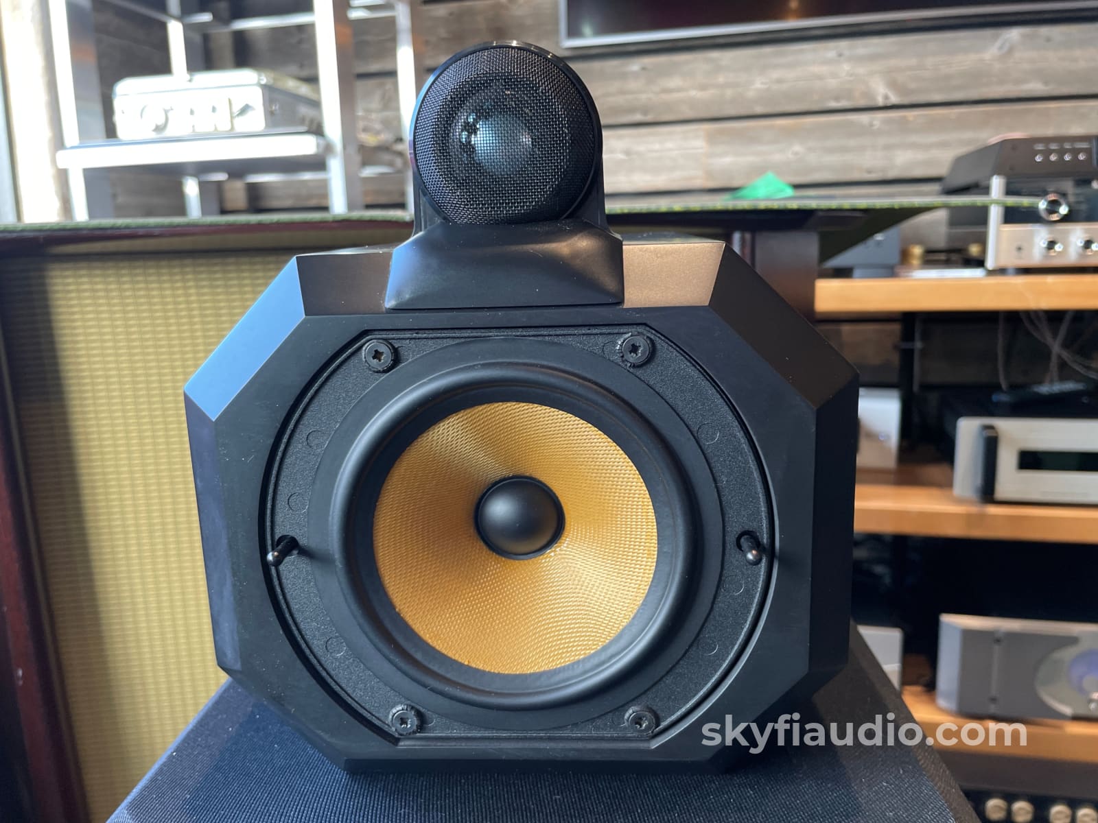 B&W (Bowers & Wilkins) Matrix 802 Series 3 Speakers - Survivors