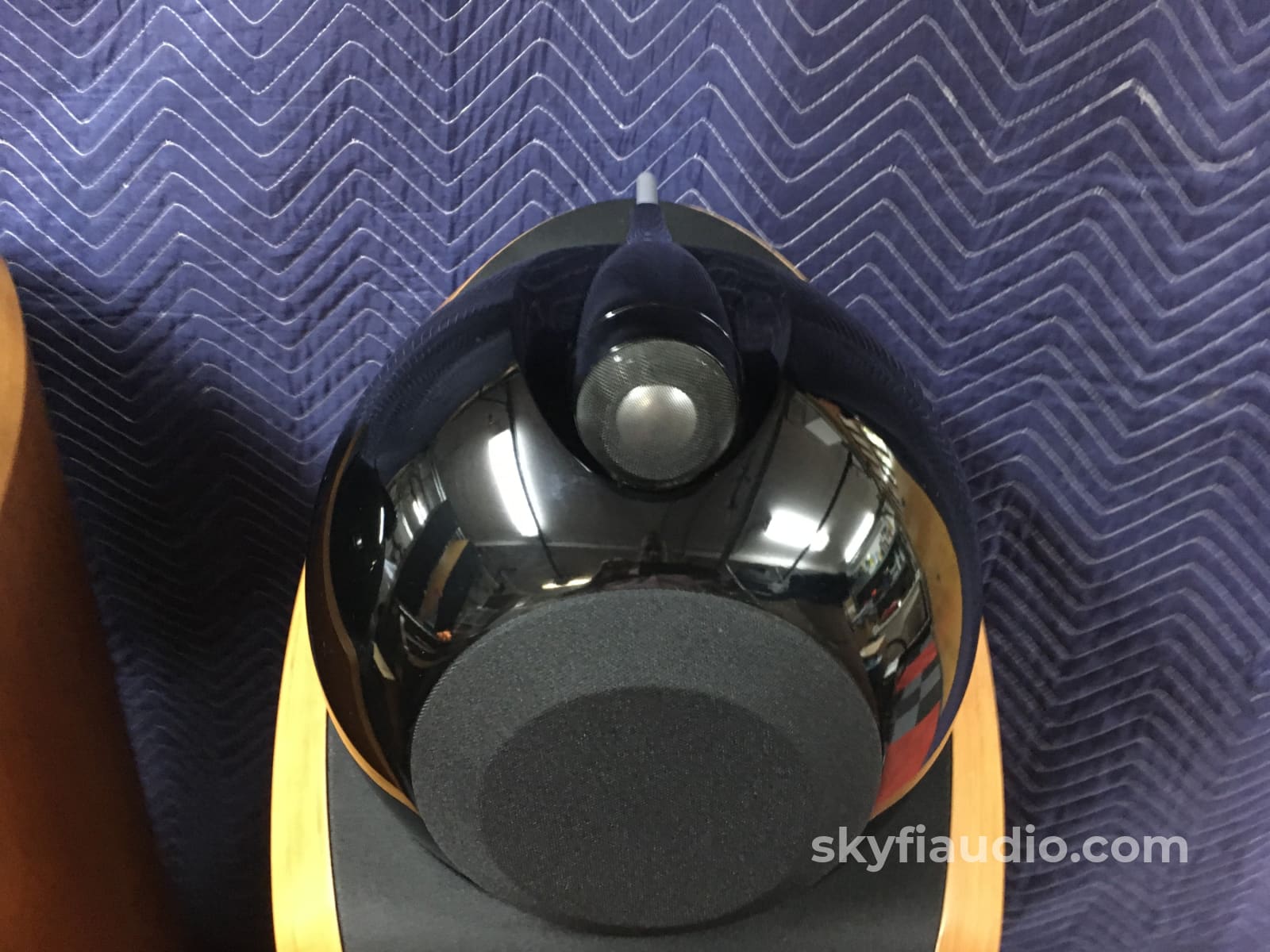 B&W (Bowers & Wilkins) Nautilus 802 Full Range Speakers Near Mint