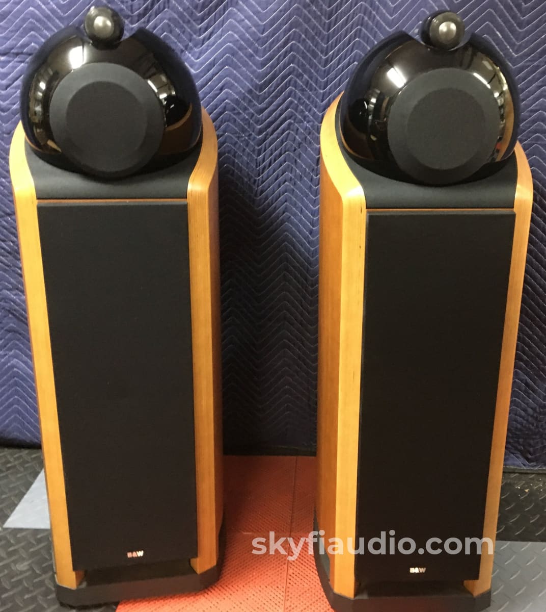 B&W (Bowers & Wilkins) Nautilus 802 Full Range Speakers Near Mint