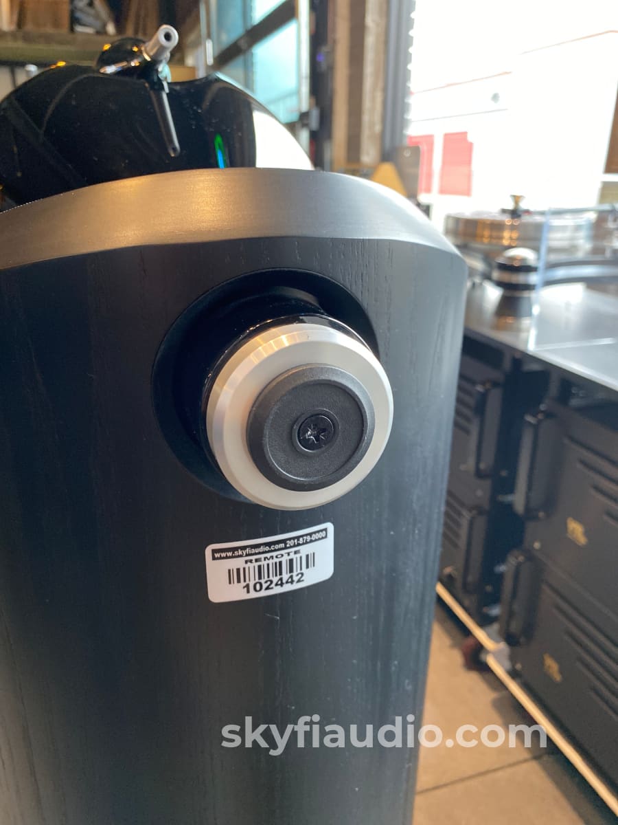 B&W (Bowers & Wilkins) Nautilus 802 Speakers In Black - Minty