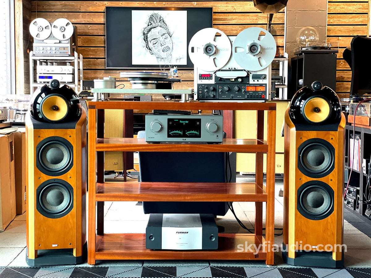 B&W (Bowers & Wilkins) Nautilus 802 Speakers in Cherry