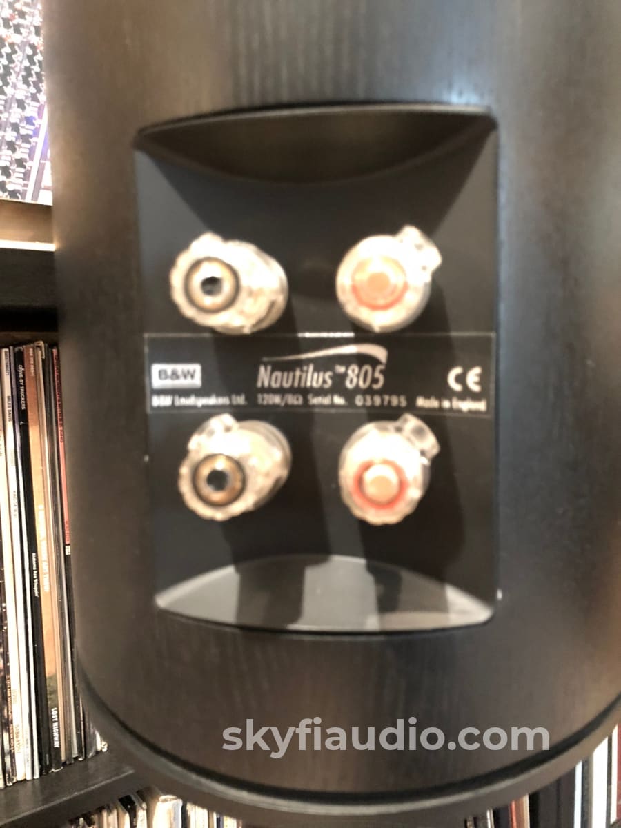 B&W (Bowers & Wilkins) Nautilus 805 With Matching Stands Speakers
