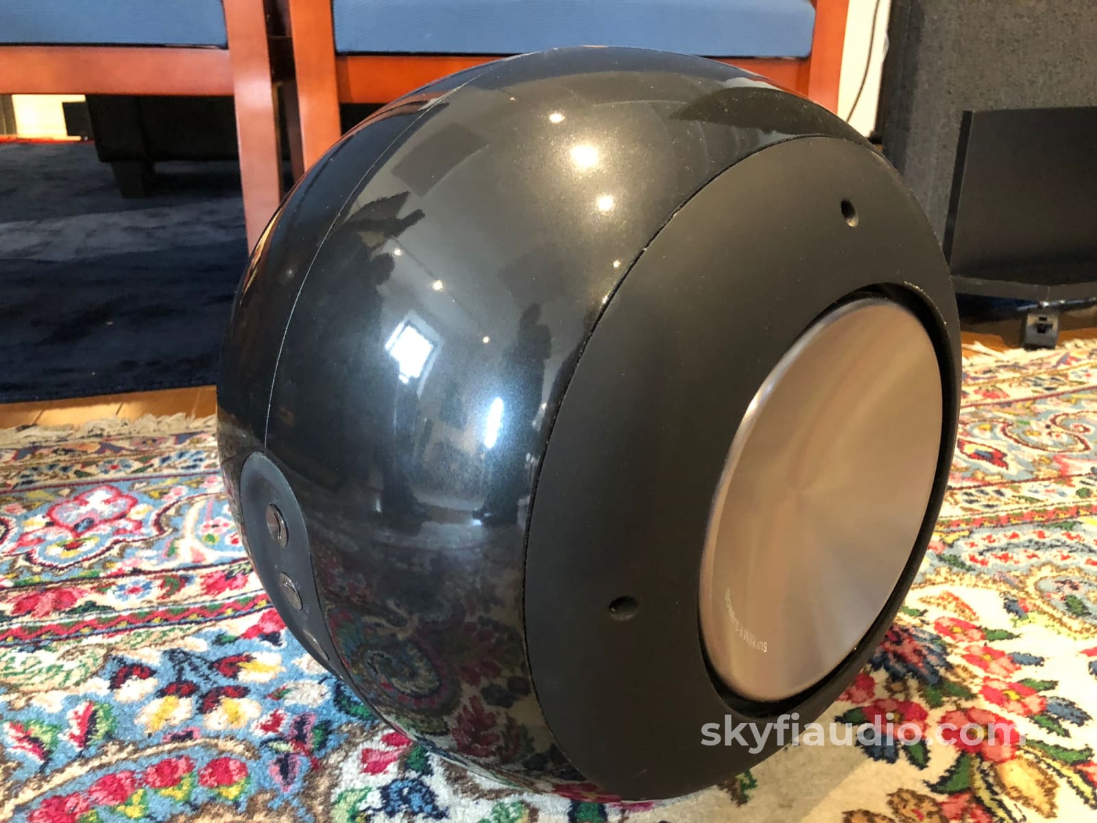 B&W (Bowers & Wilkins) Pv-1 Subwoofer Speakers