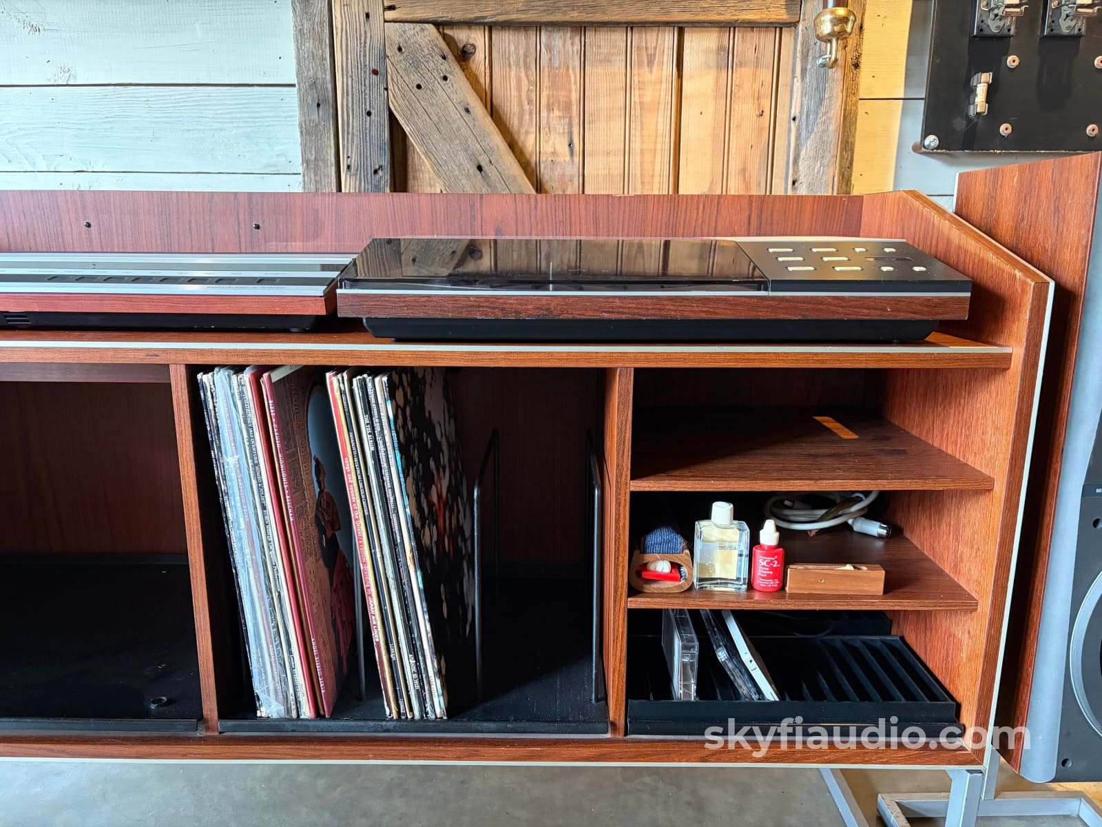 Bang & Olufsen B&O Complete System - Including Receiver Turntable Speakers and Original Rare Cabinet - System