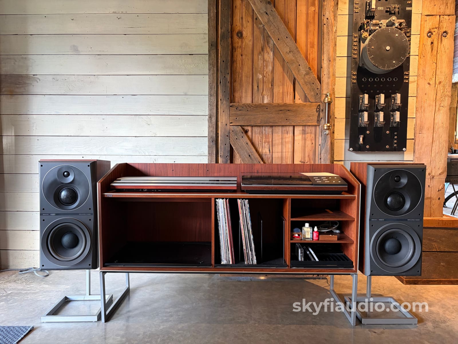 Bang & Olufsen B&O Complete System - Including Receiver, Turntable, Sp