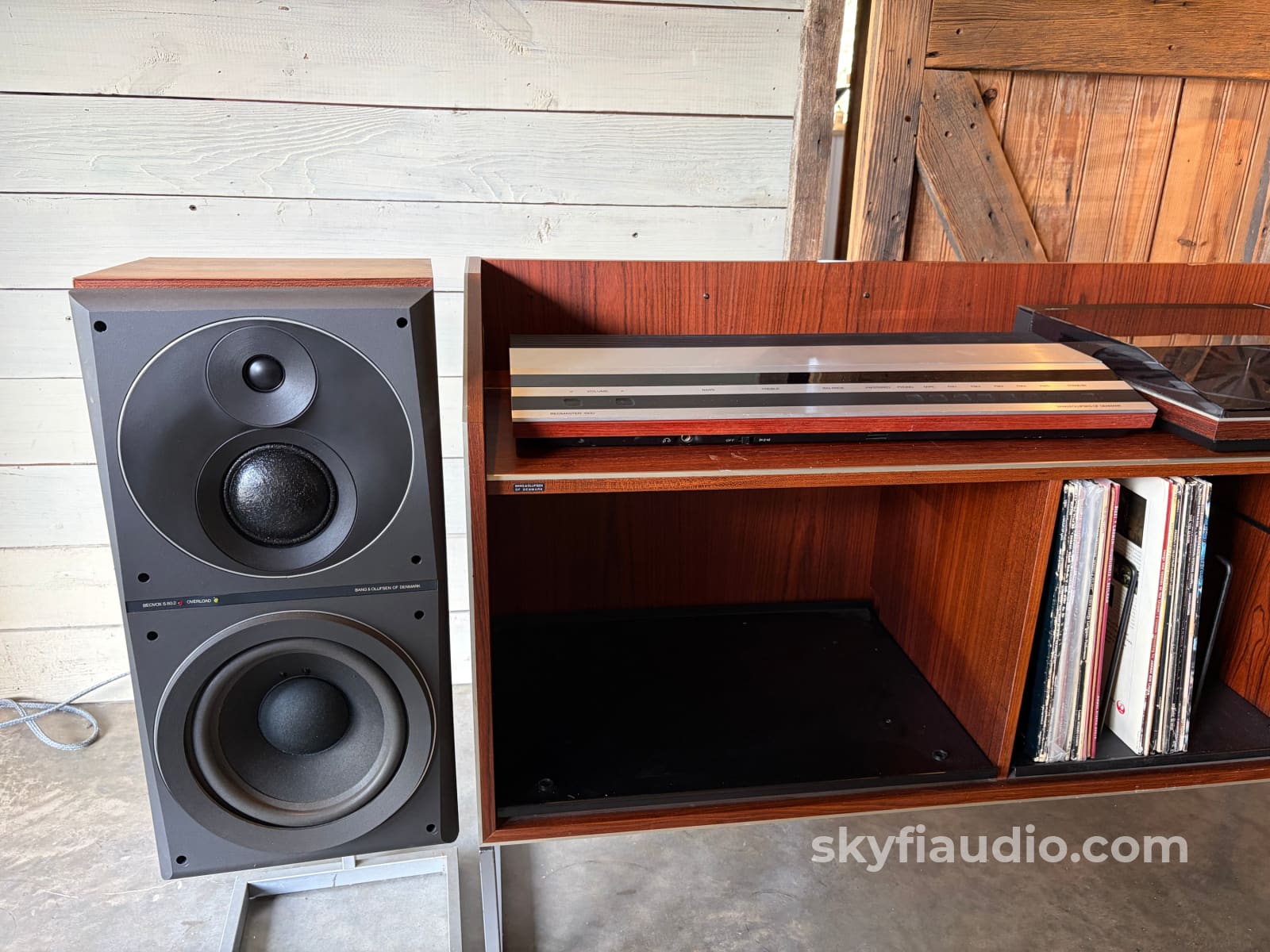 Bang & Olufsen B&O Complete System - Including Receiver Turntable Speakers and Original Rare Cabinet - System