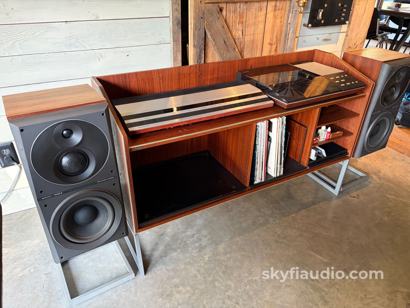 Bang & Olufsen B&O Complete System - Including Receiver Turntable Speakers and Original Rare Cabinet - System