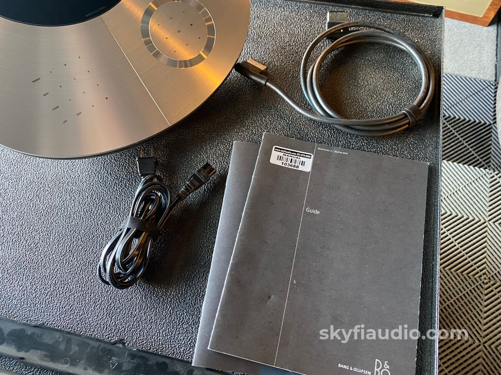 Bang & Olufsen Beocenter 2 - Cd Player And Am/Fm Tuner Receiver Integrated Amplifier