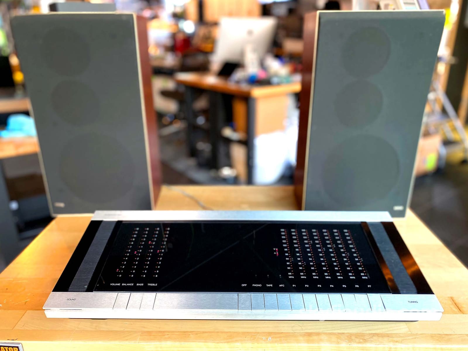 Bang & Olufsen Beomaster 1600 Receiver With Beovox S45 Speakers Integrated Amplifier