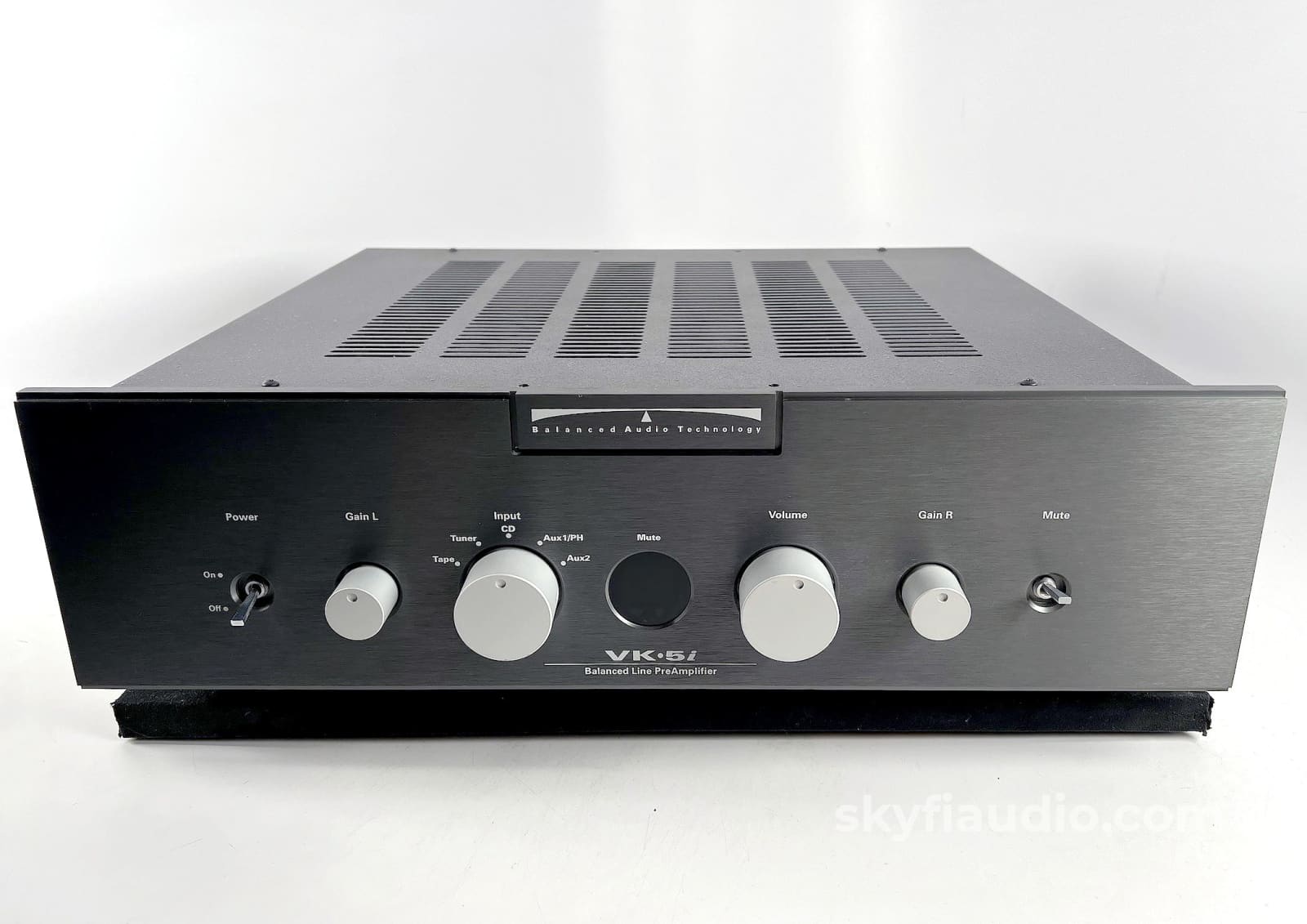Bat (Balanced Audio Technology) Vk-5I All Tube Dual Mono And Balanced Preamplifier