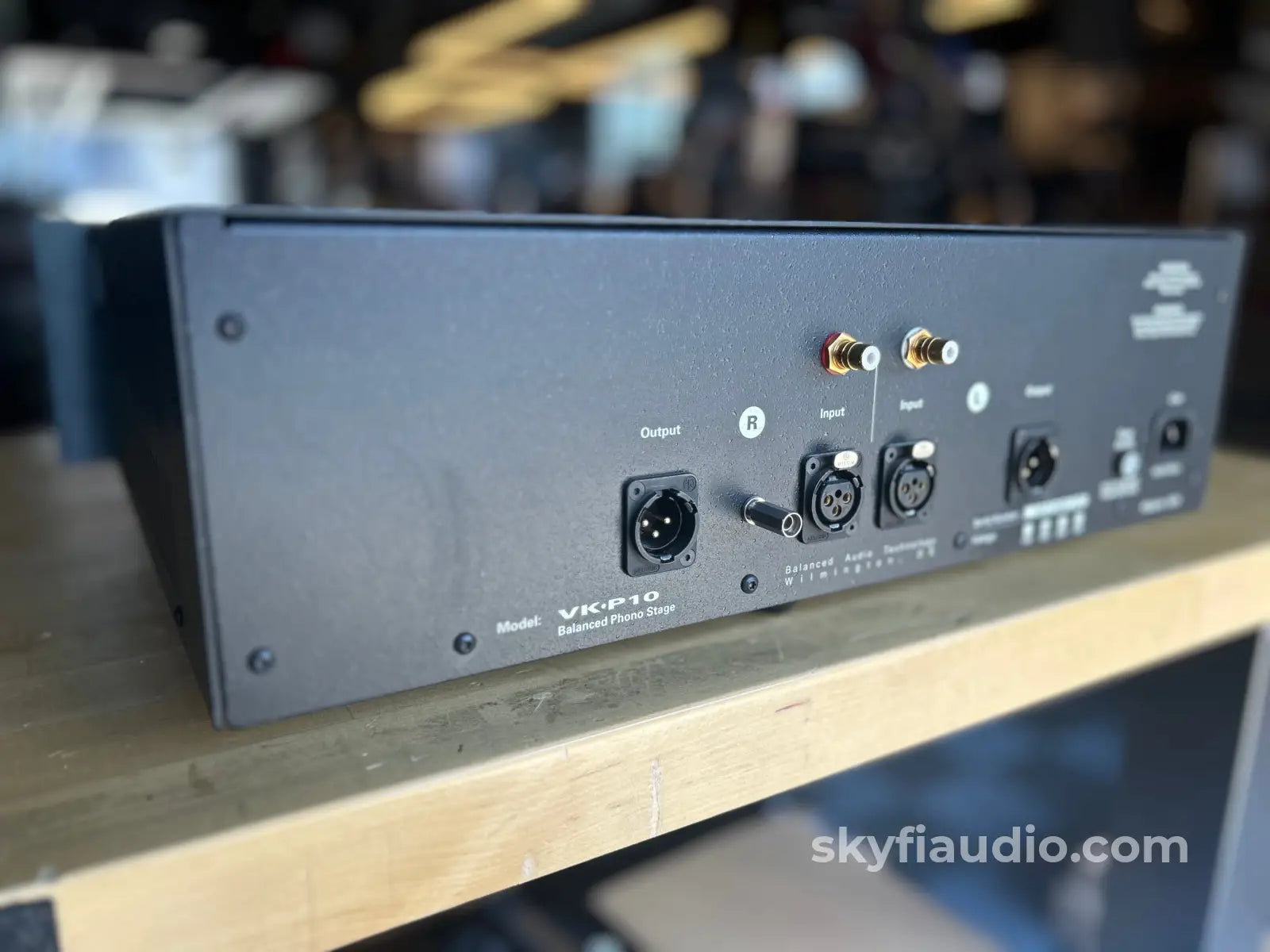 (Bat) Balanced Audio Technology Vk-P10 All Tube Dual Mono Phono Preamp Preamplifier