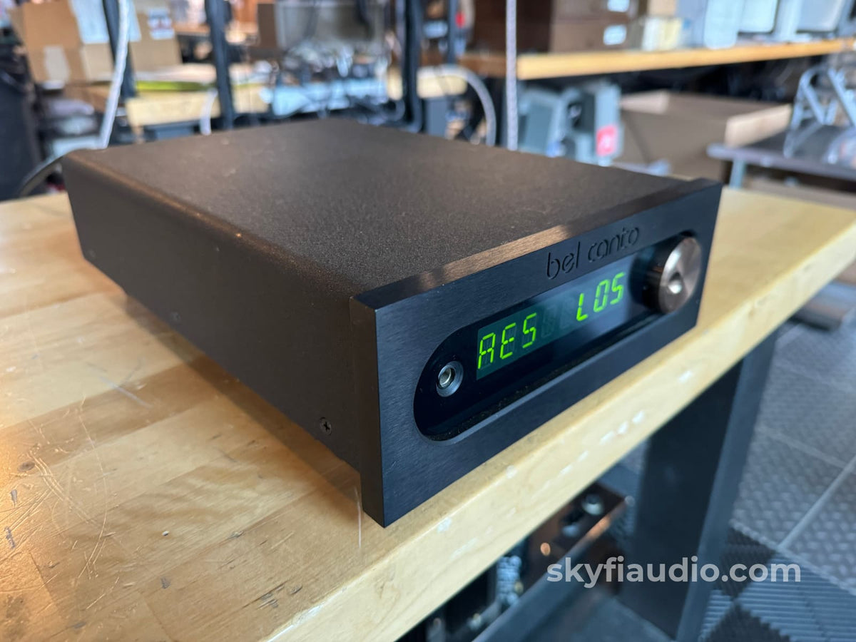 Bel Canto Dac2.5 Upsampling Audio Dac With Master Reference Ultra-Clock Cd + Digital