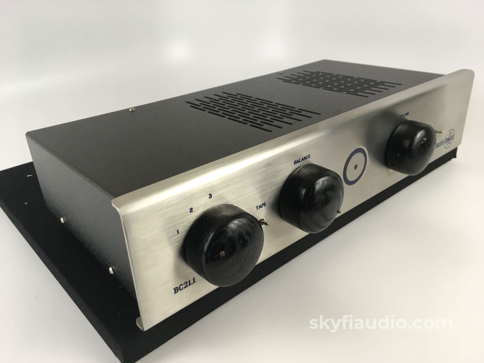 Blue Circle Audio Bc21.1 Tube Preamp With Stepped Attenuator Preamplifier