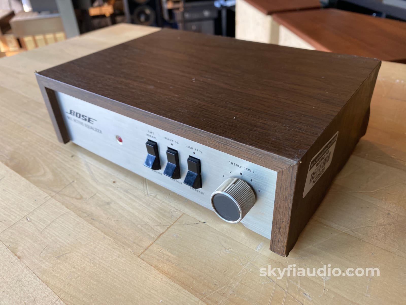 Bose 901 Series Ii Direct/Reflecting Vintage Speakers - W/Original Eq And Tulip Stands