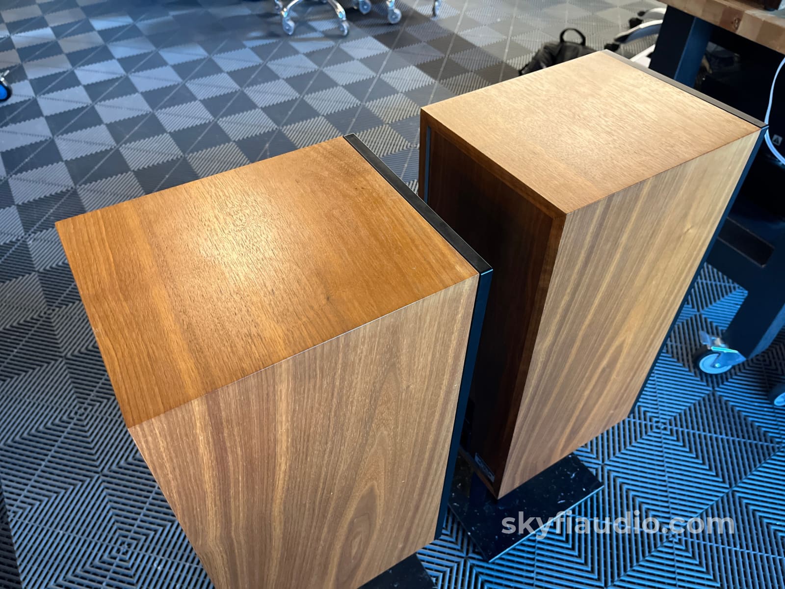 Bowers and Wilkins B&W Matrix 2 Vintage Speakers - W/ Matching Marble Stands Speakers