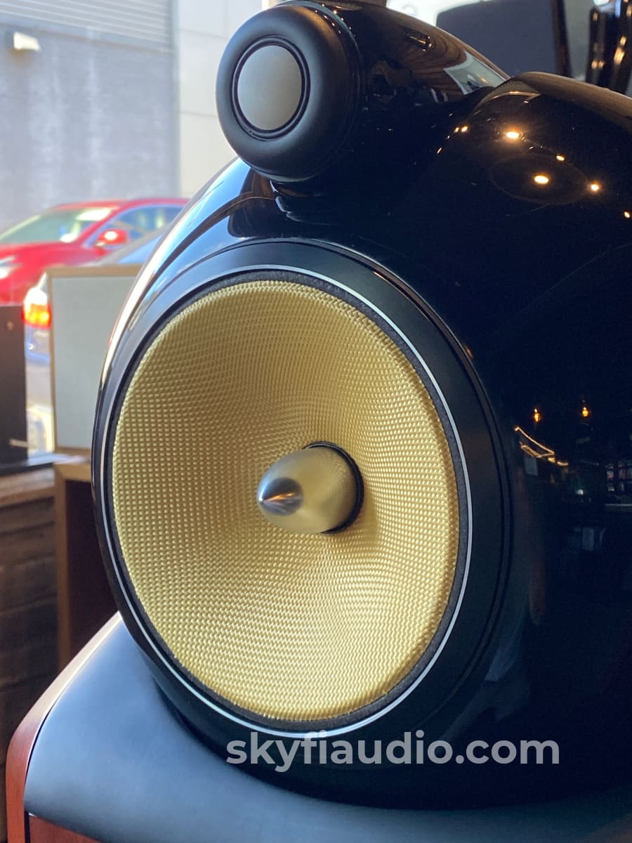 B&W Bowers & Wilkins 802D Speakers In Rosenut Speakers