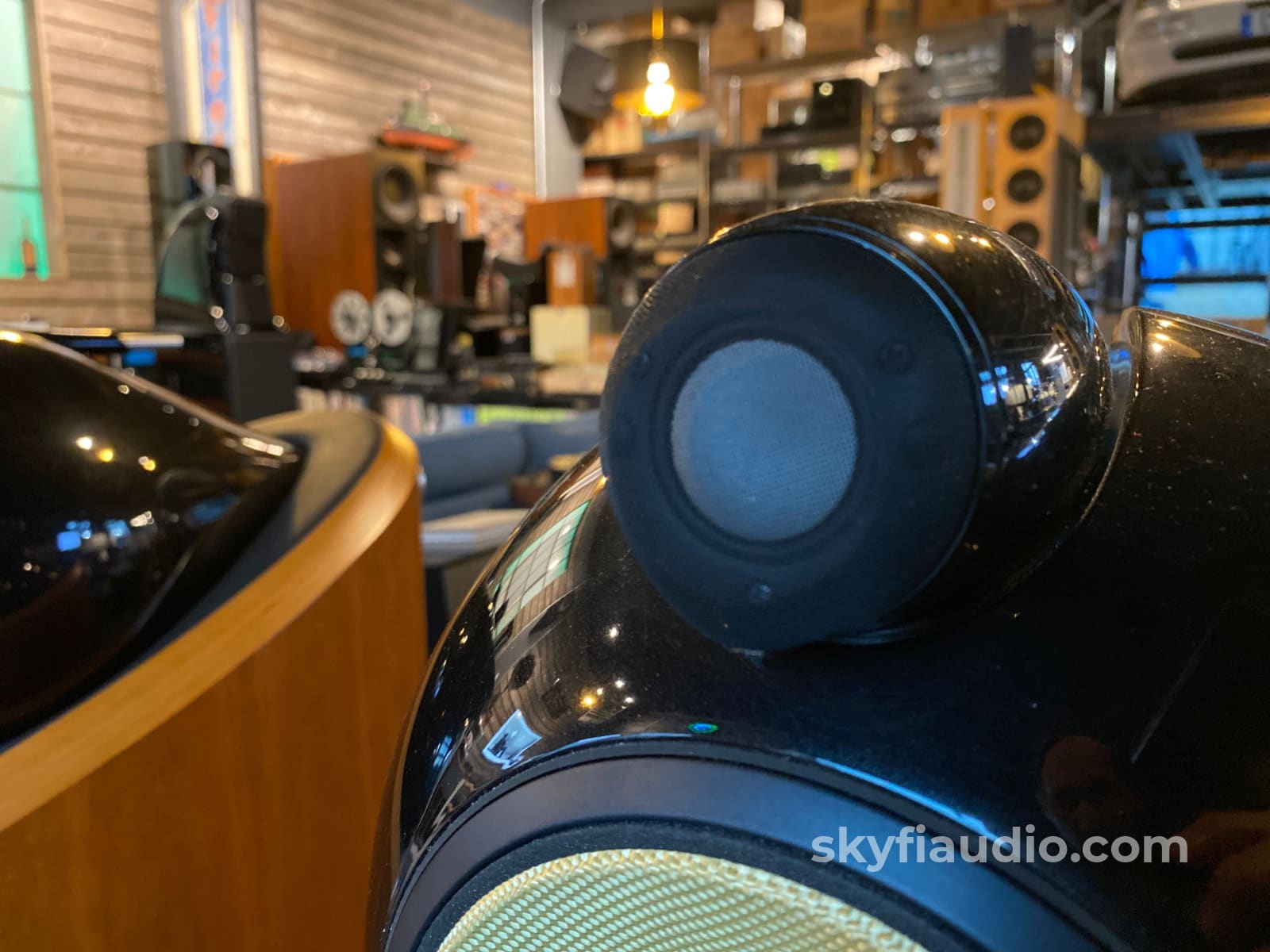 Bowers & Wilkins 802D Speakers In Cherrywood - Like New
