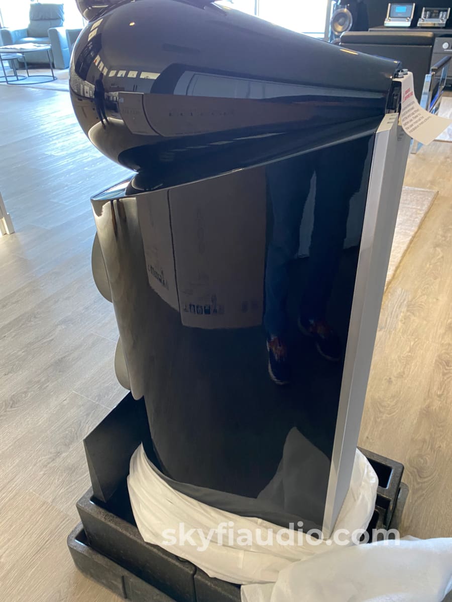 Bowers & Wilkins (B&W) 803 D3 Diamond Series Speakers Like New And Complete