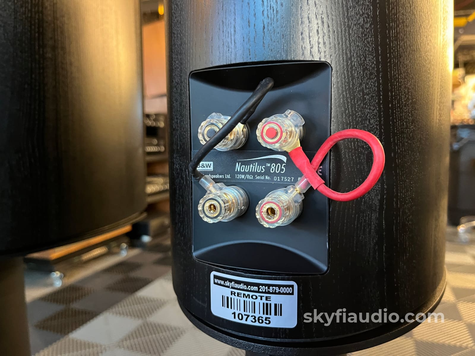 Bowers and Wilkins B&W Nautilus 805 Speakers W/ Stands Speakers