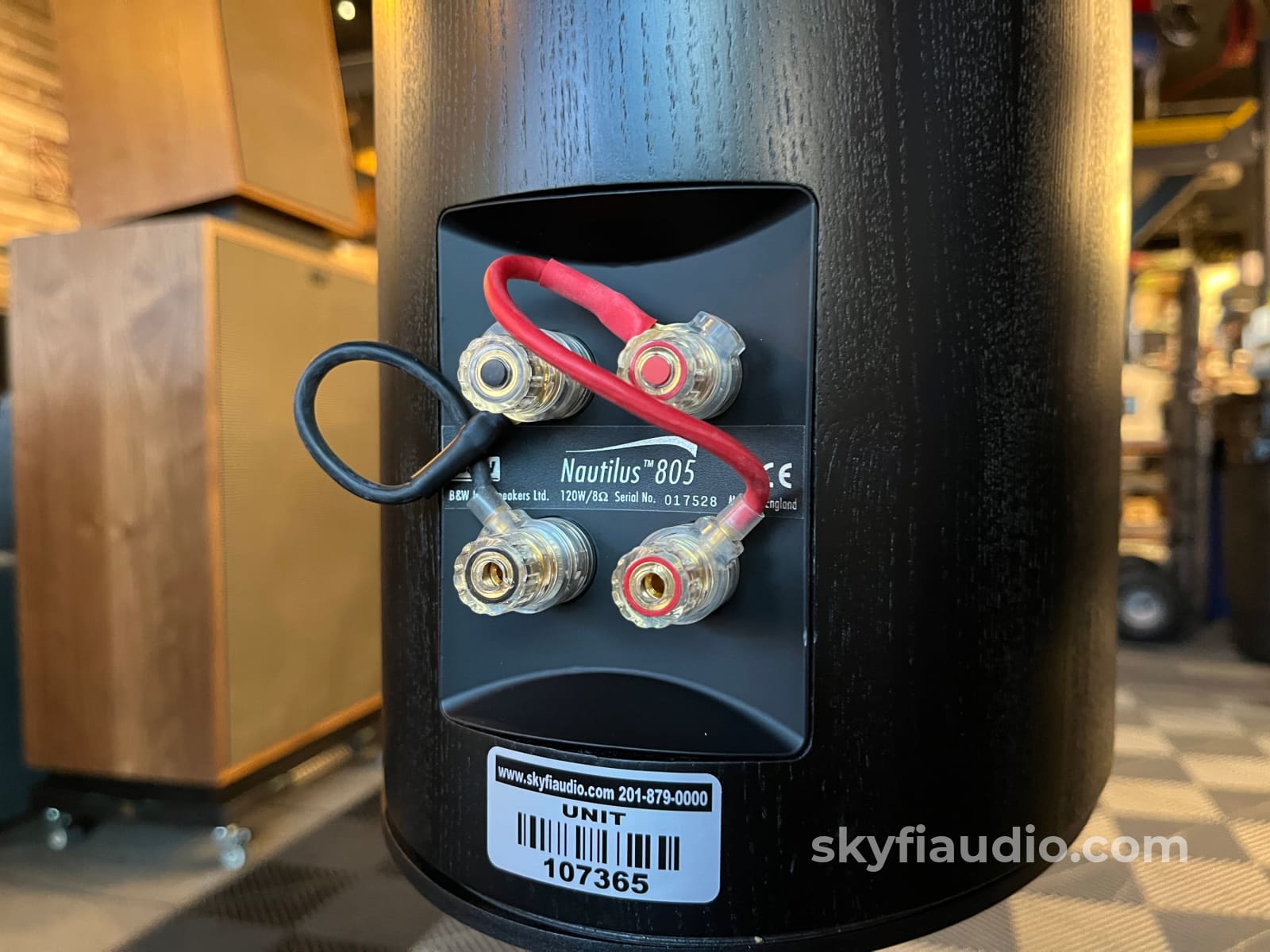 Bowers and Wilkins B&W Nautilus 805 Speakers W/ Stands Speakers