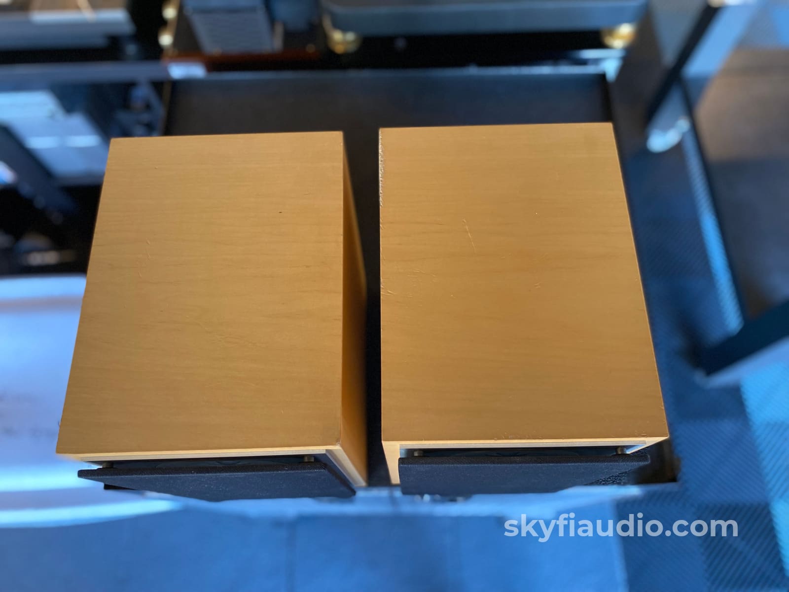 Bowers & Wilkins Cm2 Bookshelf Speakers In Rare Blonde Maple Finish