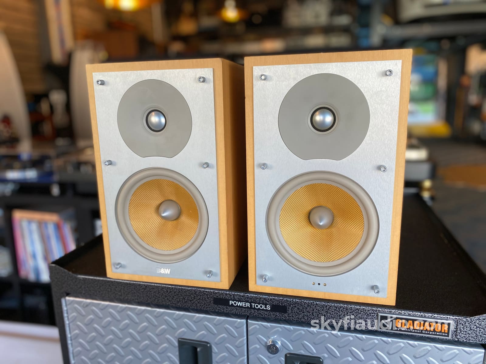 Bowers & Wilkins Cm2 Bookshelf Speakers In Rare Blonde Maple Finish