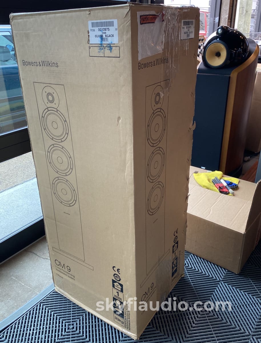 Bowers & Wilkins Cm9 Floorstanding Speakers