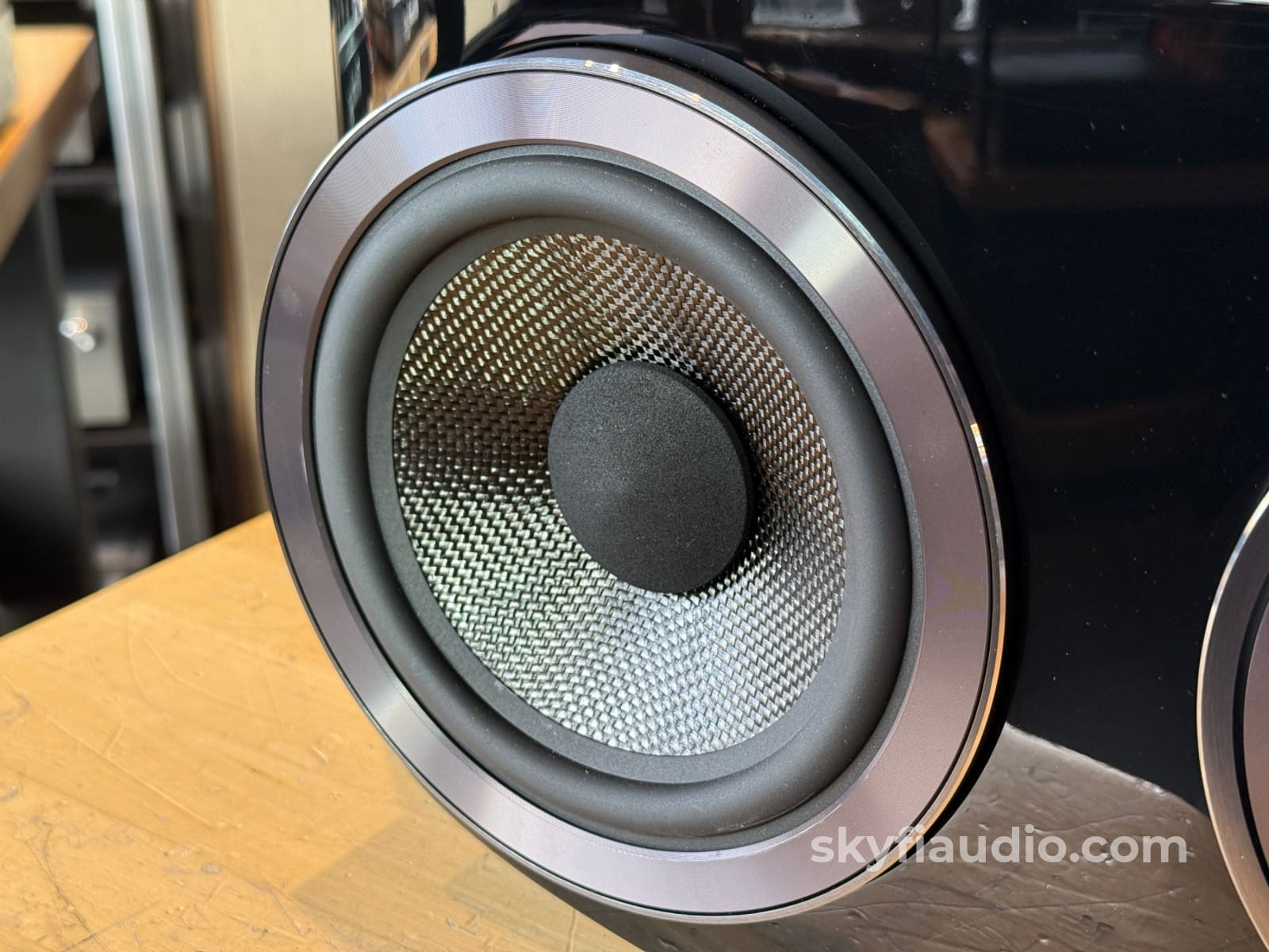 Bowers & Wilkins HTM82 D4 Center Channel Speaker Speakers