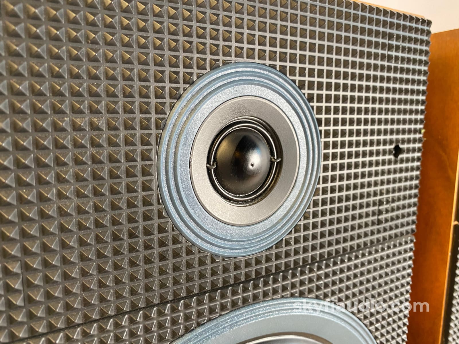 Bowers & Wilkins Matrix 1 Vintage Speakers - Restored