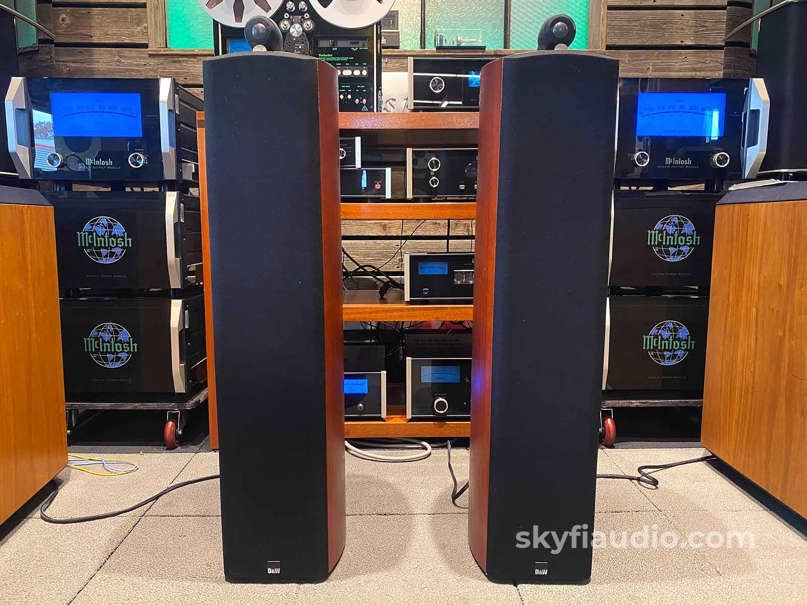 Bowers & Wilkins Nautilus 804S Floorstanding Speakers In Rosenut