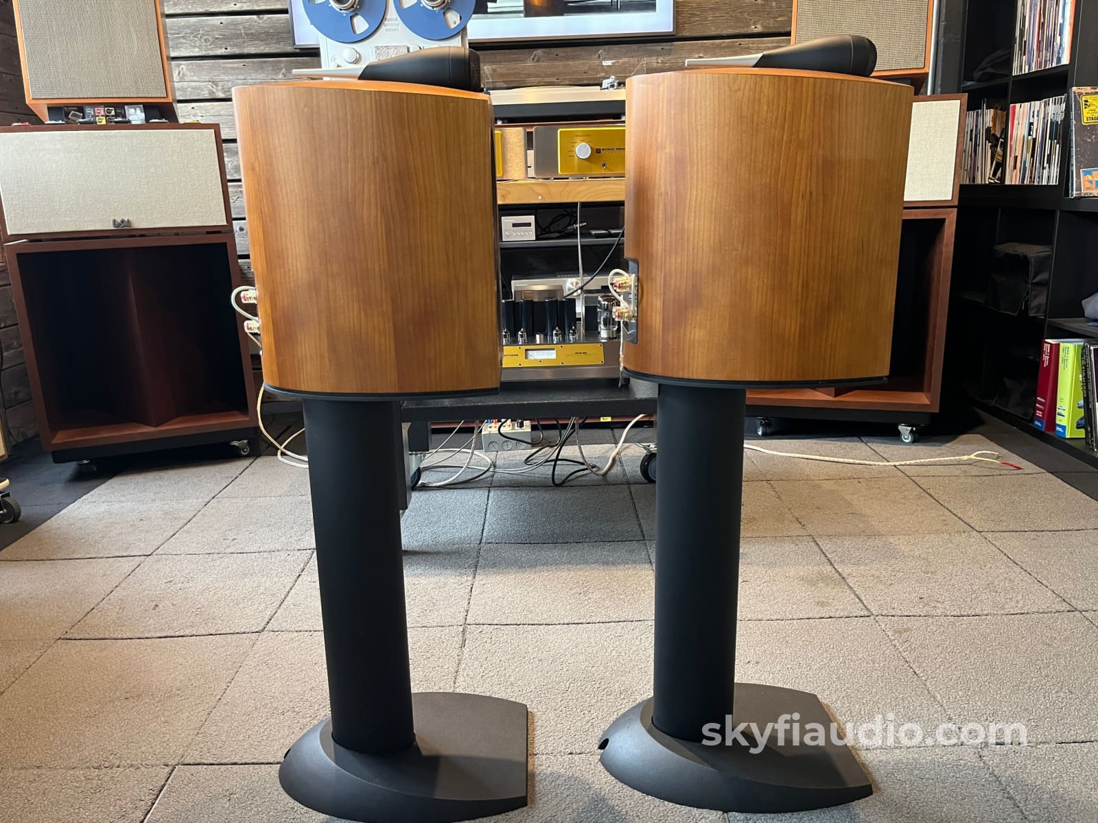 Bowers & Wilkins B&W Nautilus 805 Speakers Cherry Finish- W/ Stands - Speakers