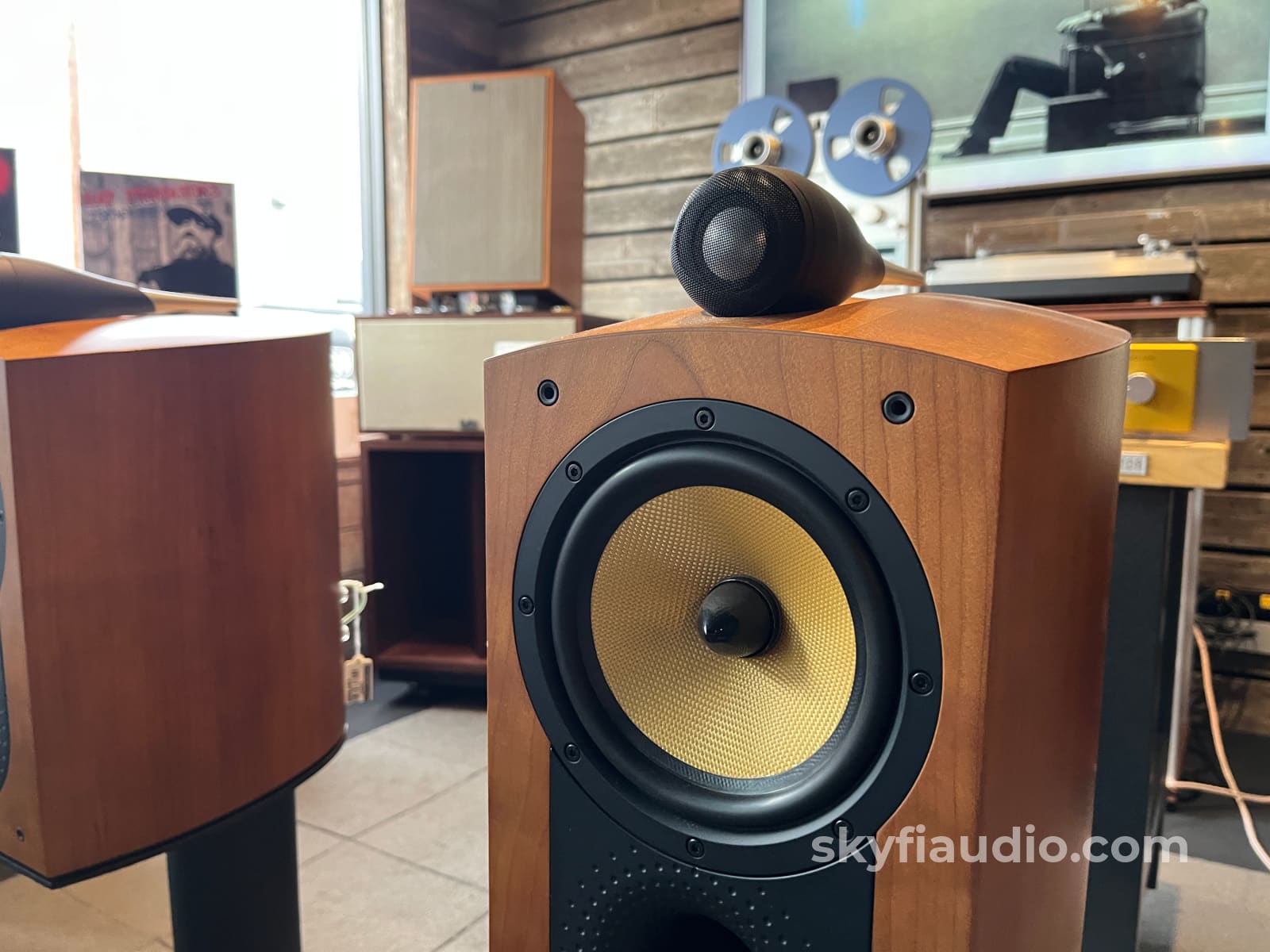 Bowers & Wilkins B&W Nautilus 805 Speakers Cherry Finish- W/ Stands - Speakers