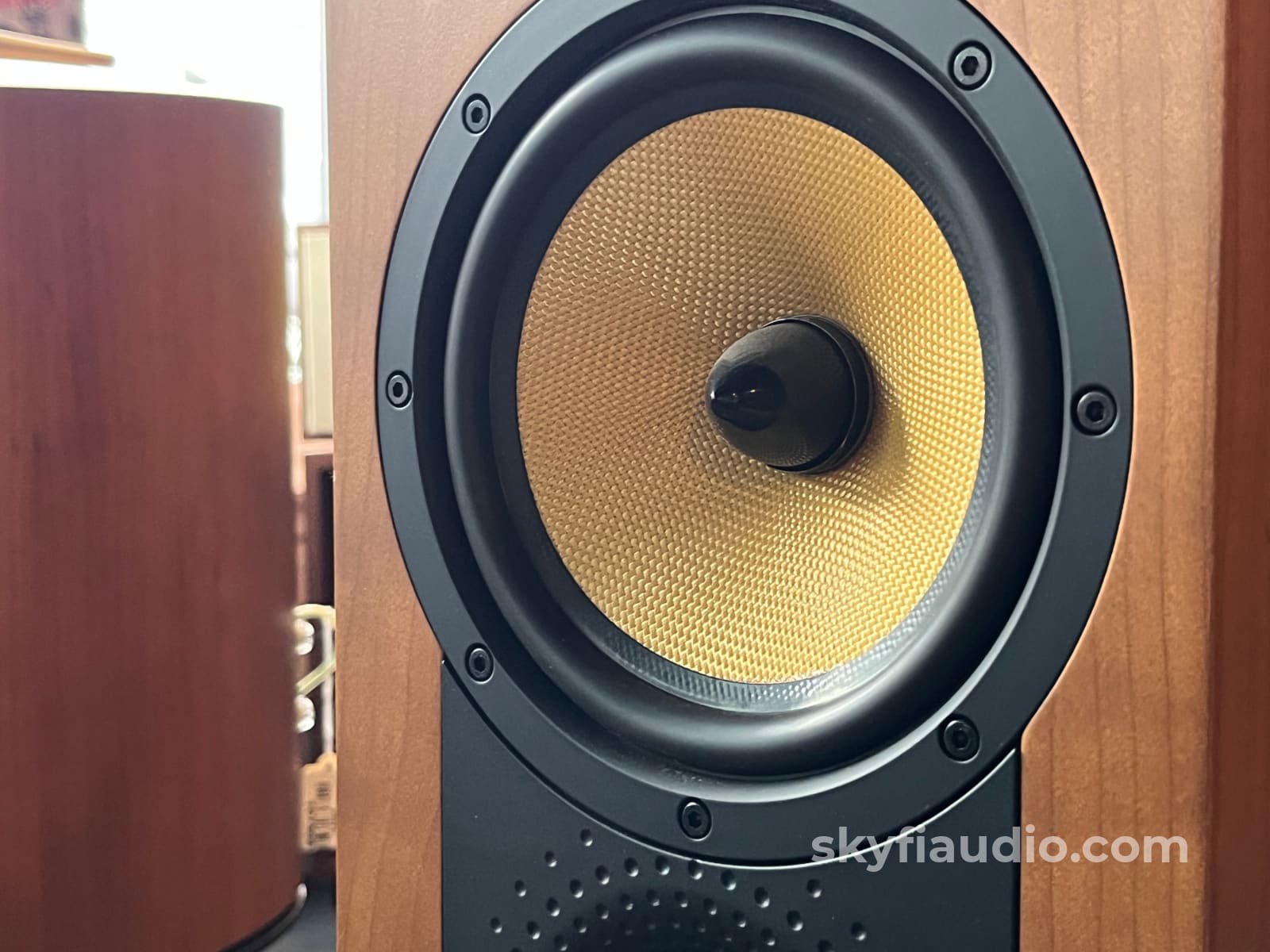 Bowers & Wilkins B&W Nautilus 805 Speakers Cherry Finish- W/ Stands - Speakers